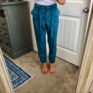 ‼️Price Drop‼️LOFT relax fit cropped pants